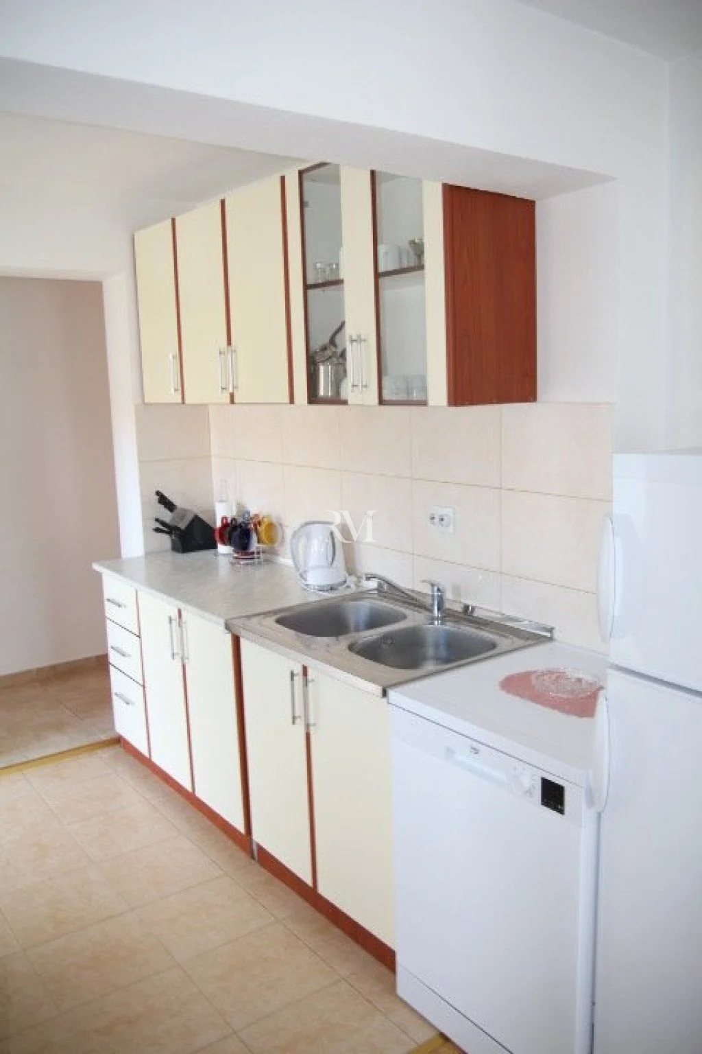 Flat 99m² in Montenegro, Kotor. Priced at 800€ rent photo-7