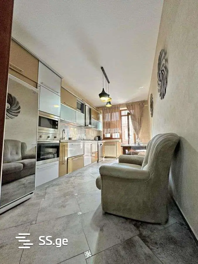 Flat 164m² in Georgia, Tbilisi. Priced at 1100$ rent photo-1