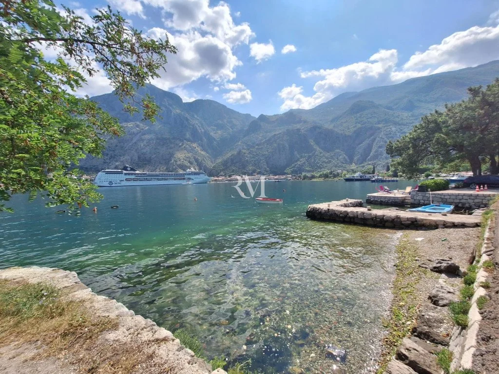 Flat 95m² in Montenegro, Kotor. Priced at 318000€ rent photo-32
