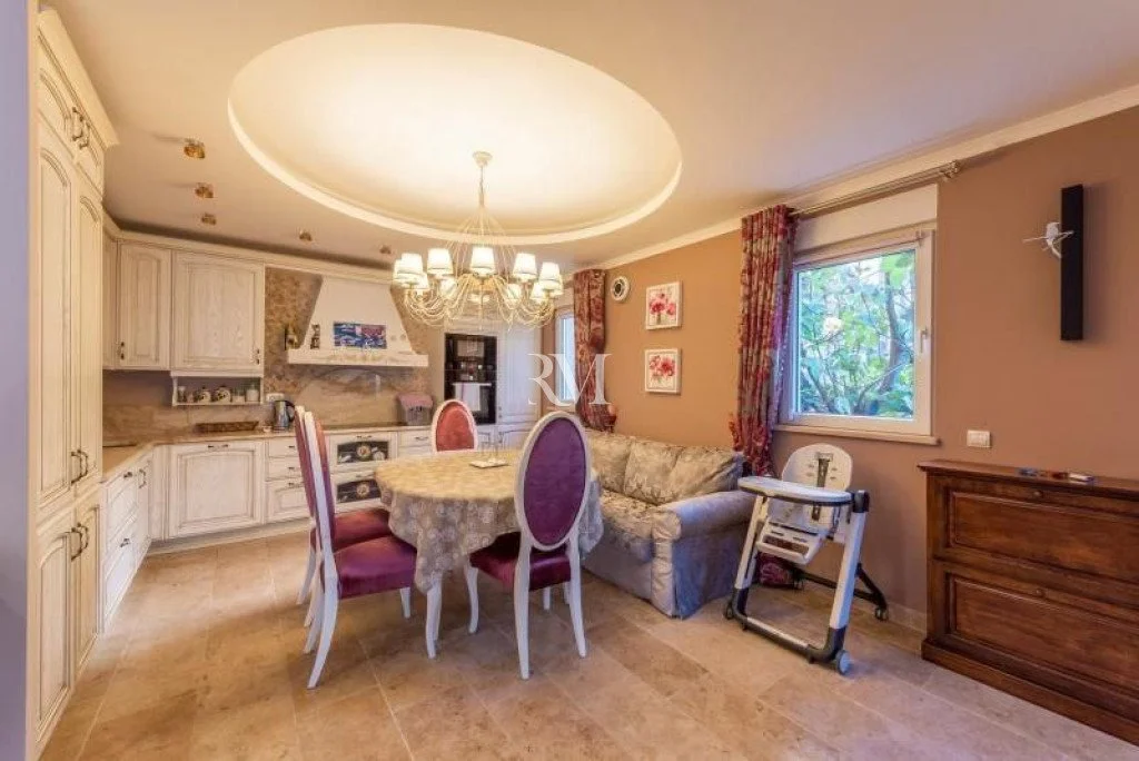 House 148m² in Montenegro, Kotor. Priced at 410000€ rent photo-4