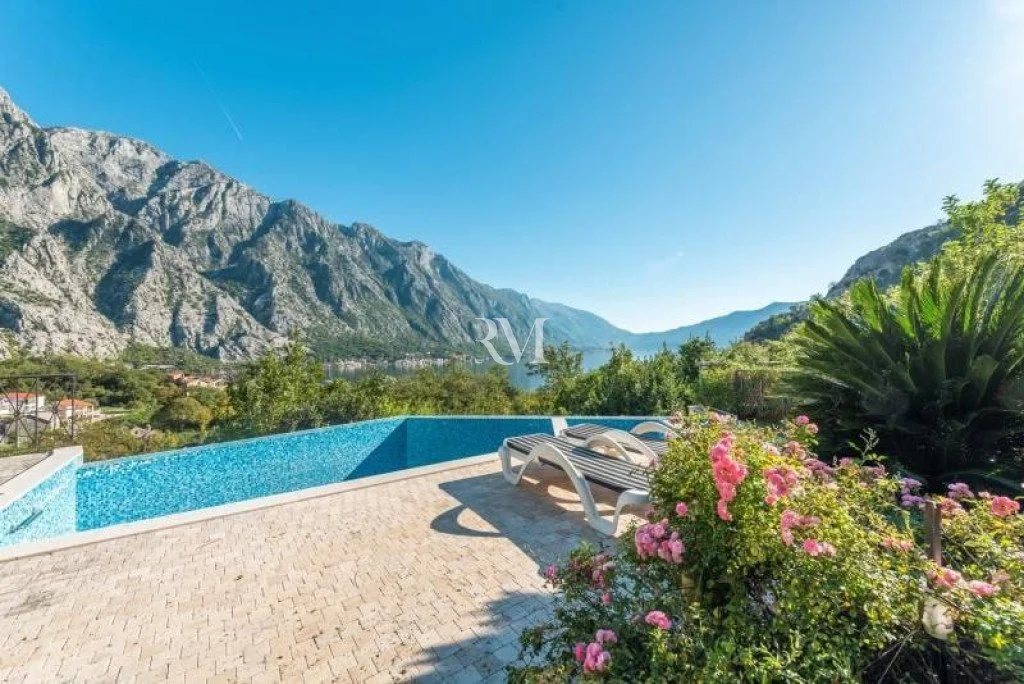 House 148m² in Montenegro, Kotor. Priced at 410000€ rent photo-10
