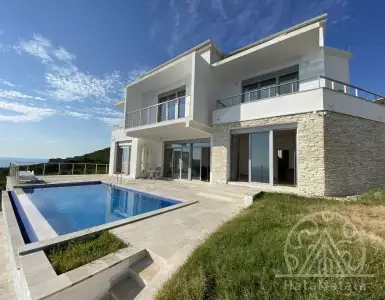 Арендовать villa в Montenegro 3800€