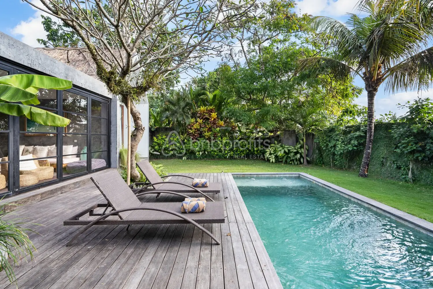 Villa 360m² in Indonesia, Canggu-Pererenan. Priced at 399000$ rent photo-5