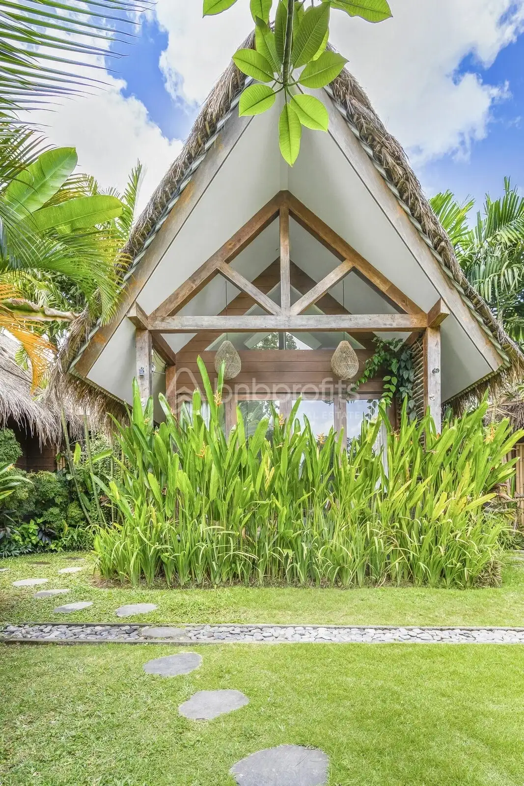 Villa 360m² in Indonesia, Canggu-Pererenan. Priced at 399000$ rent photo-20