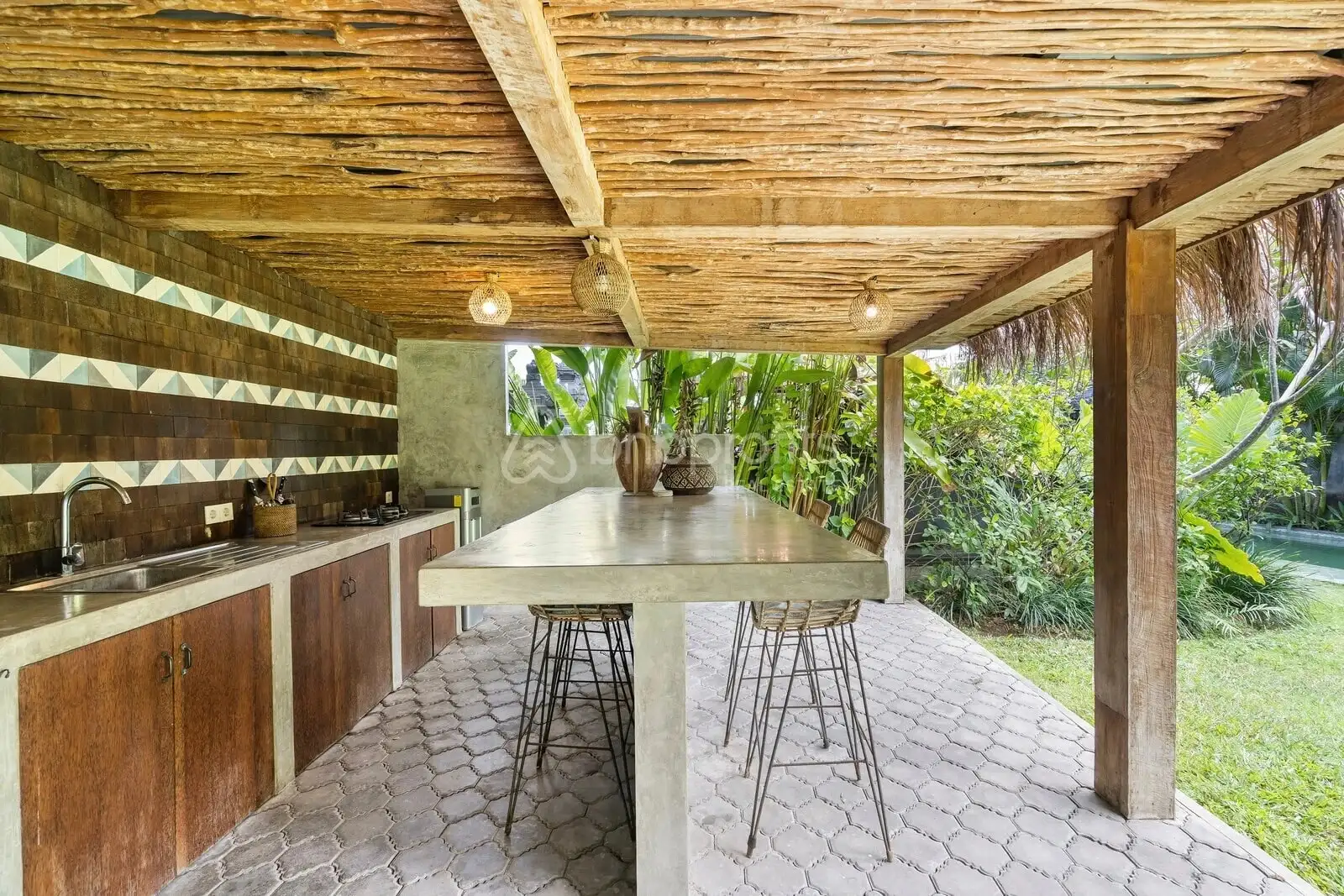Villa 360m² in Indonesia, Canggu-Pererenan. Priced at 399000$ rent photo-17