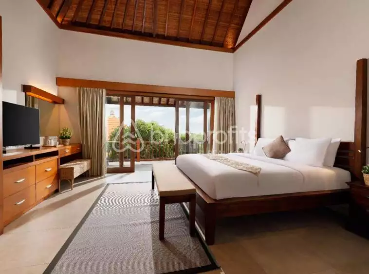 Villa 1474m² in Indonesia, Canggu-Berawa. Priced at 2370000$ rent photo-14