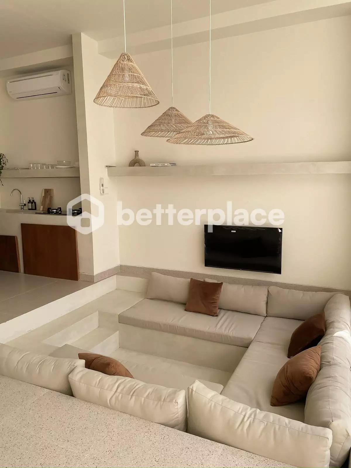 Villa 70m² in Indonesia, Canggu-Padonan. Priced at 179000$ rent photo-1