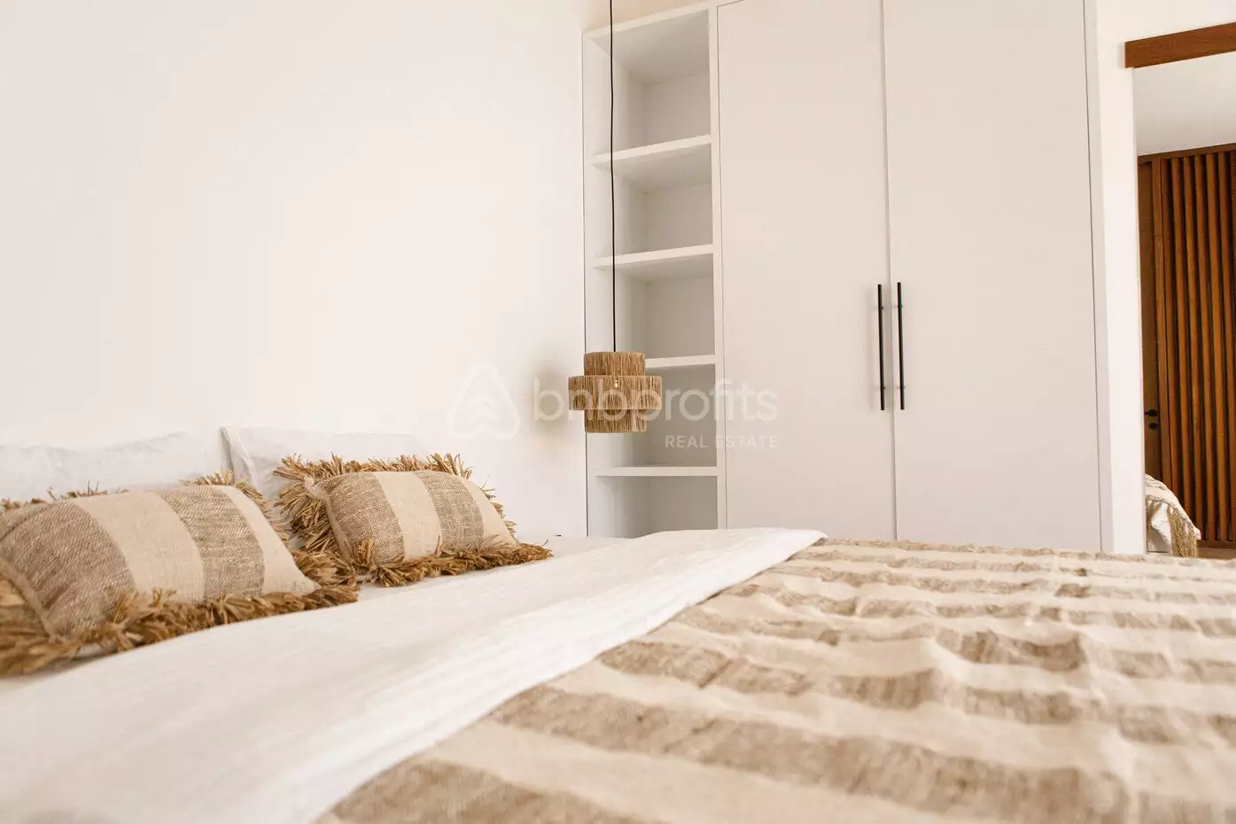 Villa 91m² in Indonesia, Bukit-Ungasan. Priced at 260000$ rent photo-10
