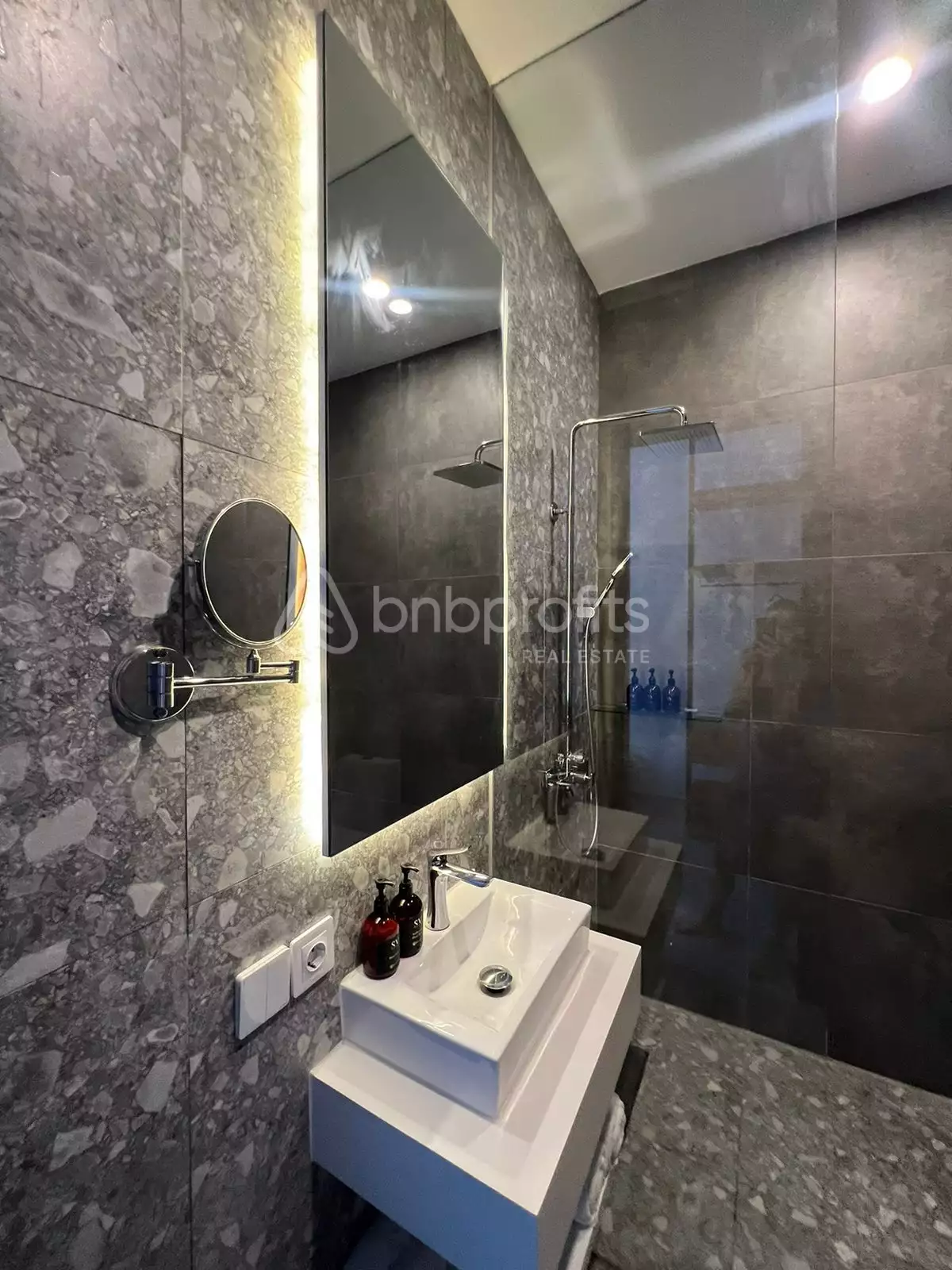 Villa 104m² in Indonesia, Canggu-Berawa. Priced at 250000$ rent photo-12