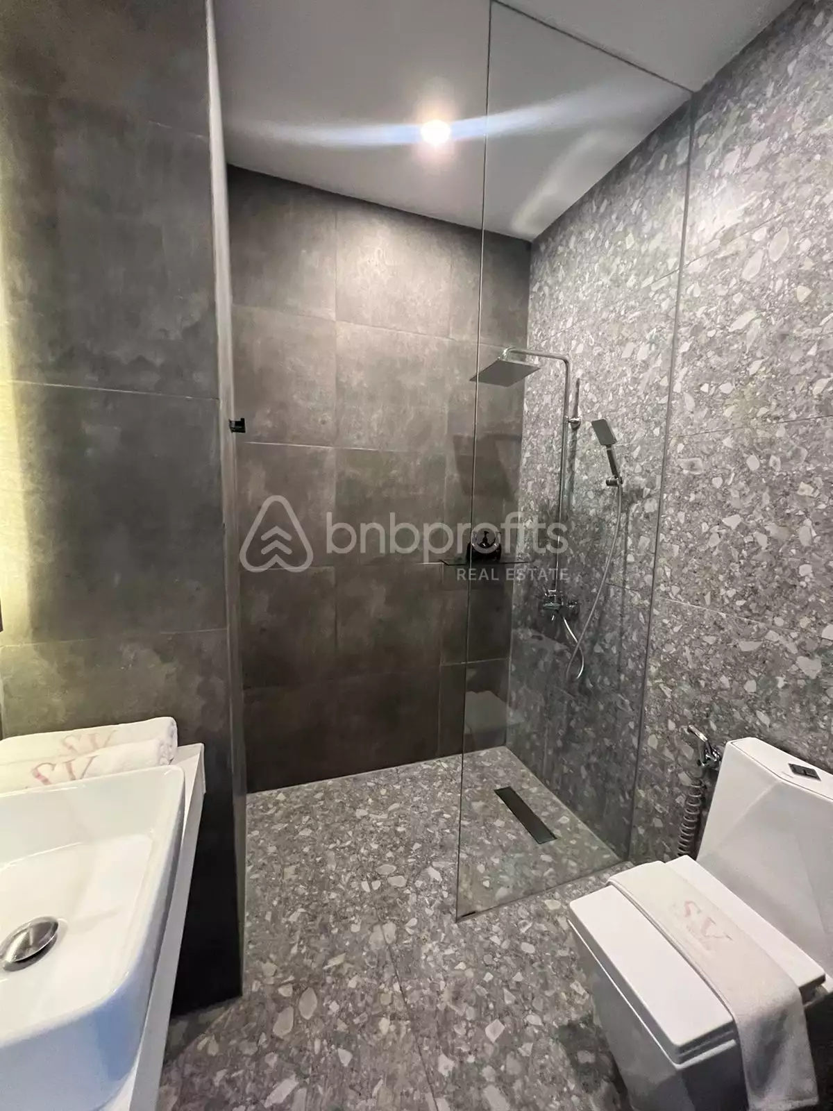 Villa 104m² in Indonesia, Canggu-Berawa. Priced at 250000$ rent photo-16