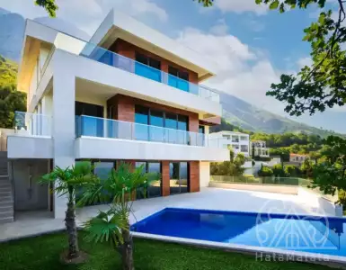Купить villa в Montenegro 2300000€