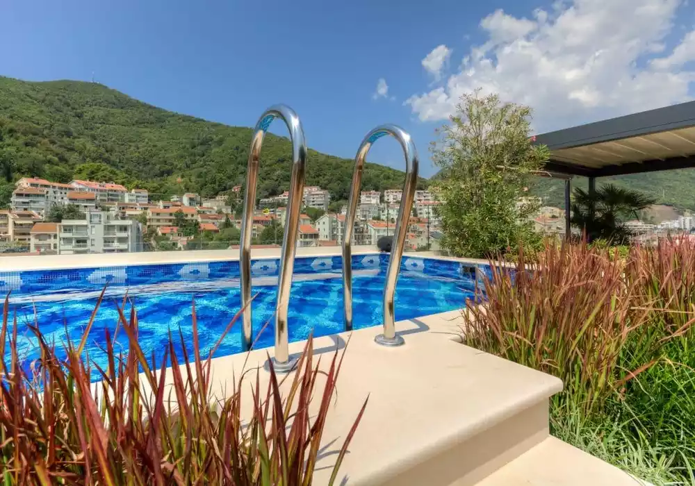 Flat 138m² in Montenegro, Budva. Priced at 1050000€ rent photo-13