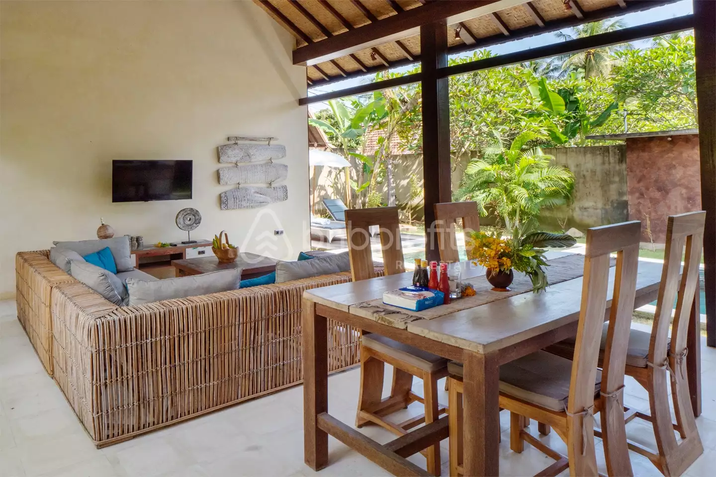 Villa 100m² in Indonesia, NorthBali. Priced at 185000$ rent photo-8