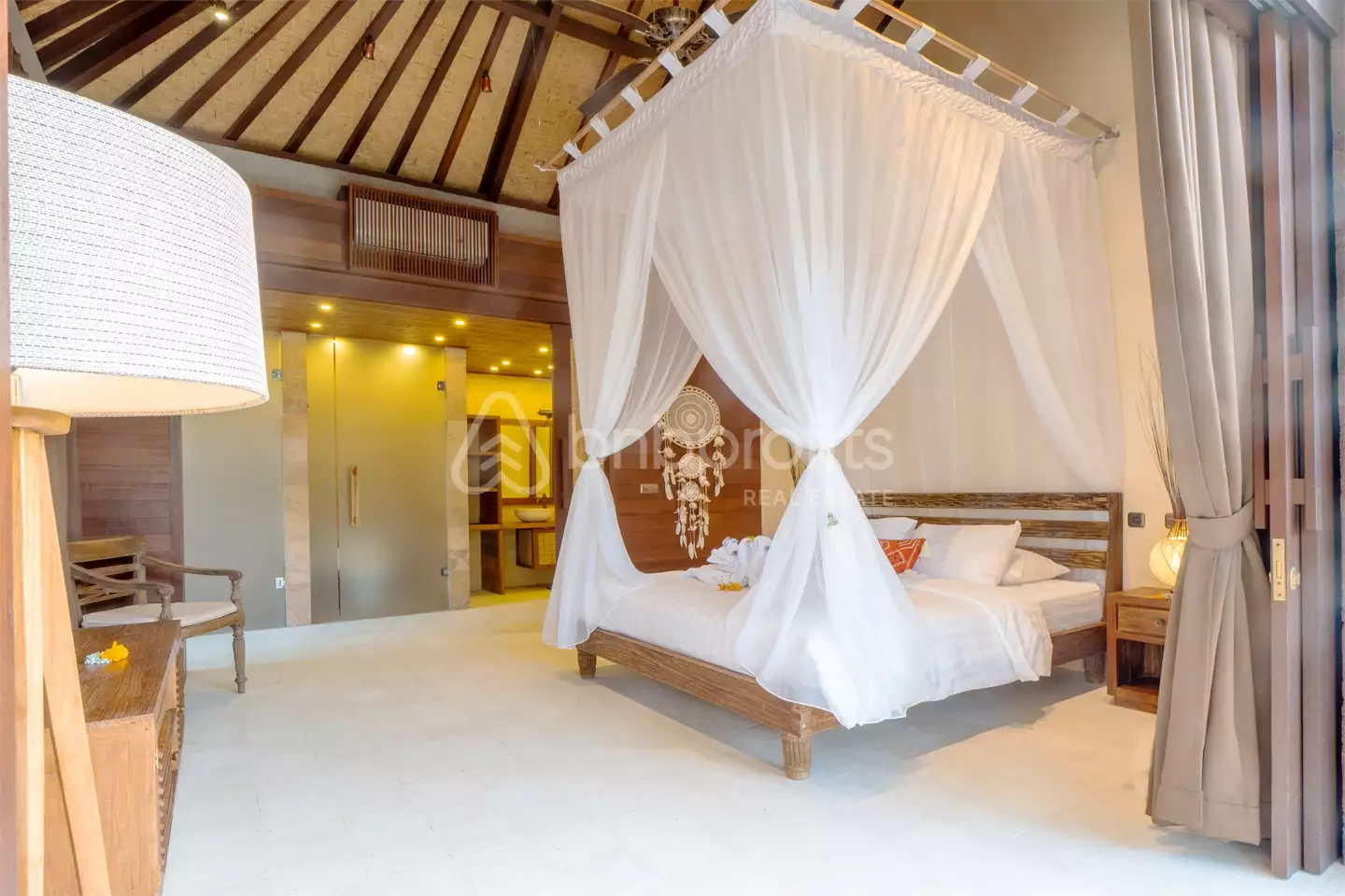 Villa 100m² in Indonesia, NorthBali. Priced at 185000$ rent photo-10
