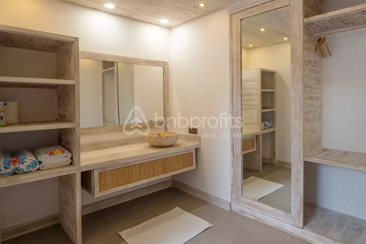 Villa 100m² in Indonesia, NorthBali. Priced at 185000$ rent photo-11
