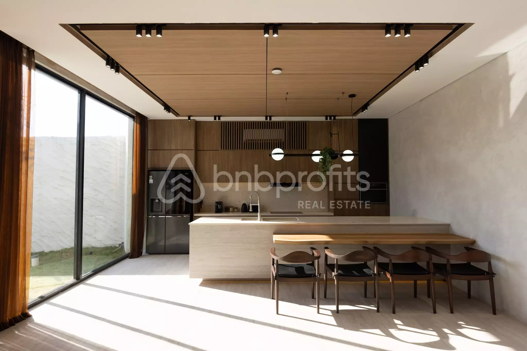 Villa 414m² in Indonesia, Bukit-Pecatu. Priced at 1800000$ rent photo-5