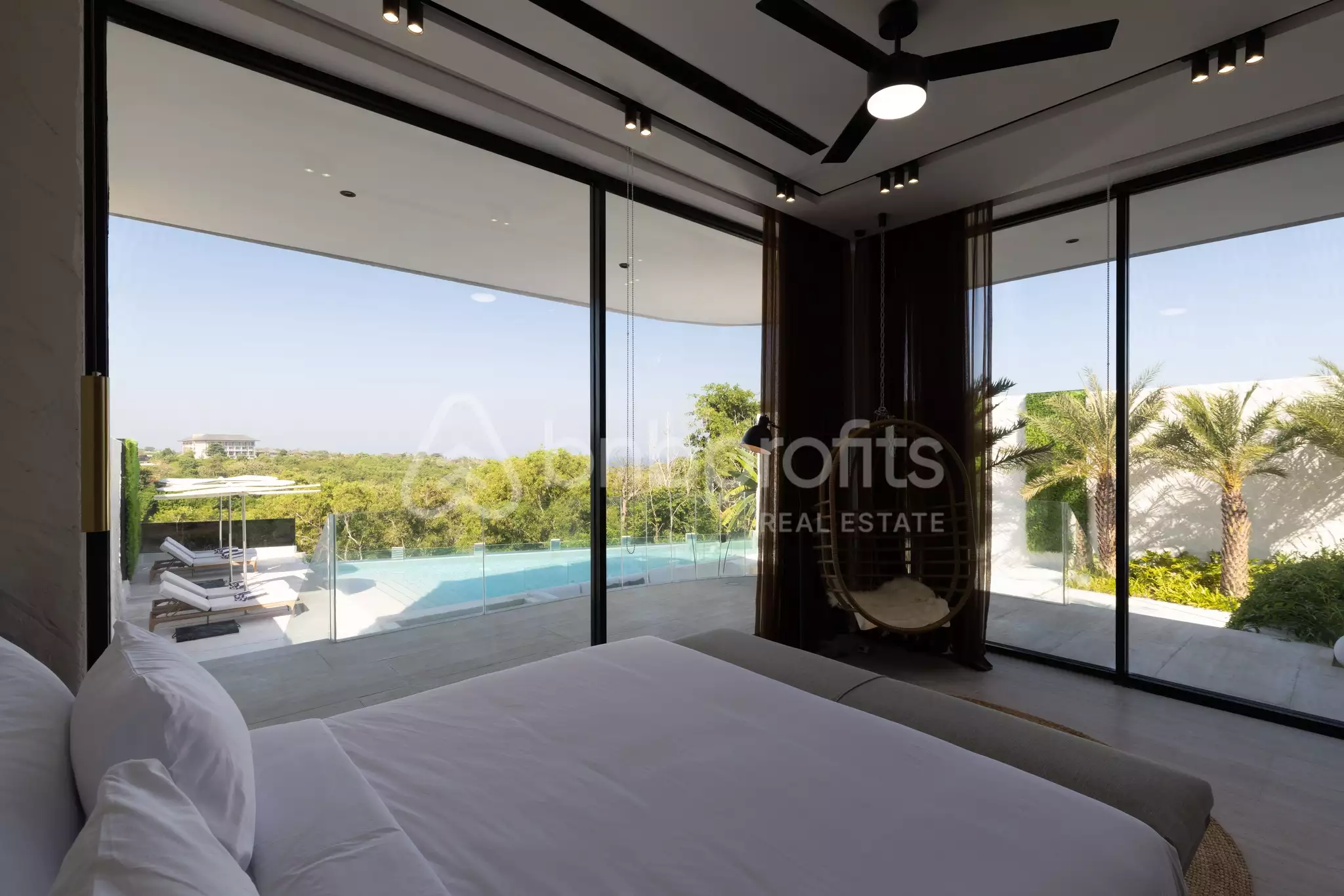 Villa 414m² in Indonesia, Bukit-Pecatu. Priced at 1800000$ rent photo-7