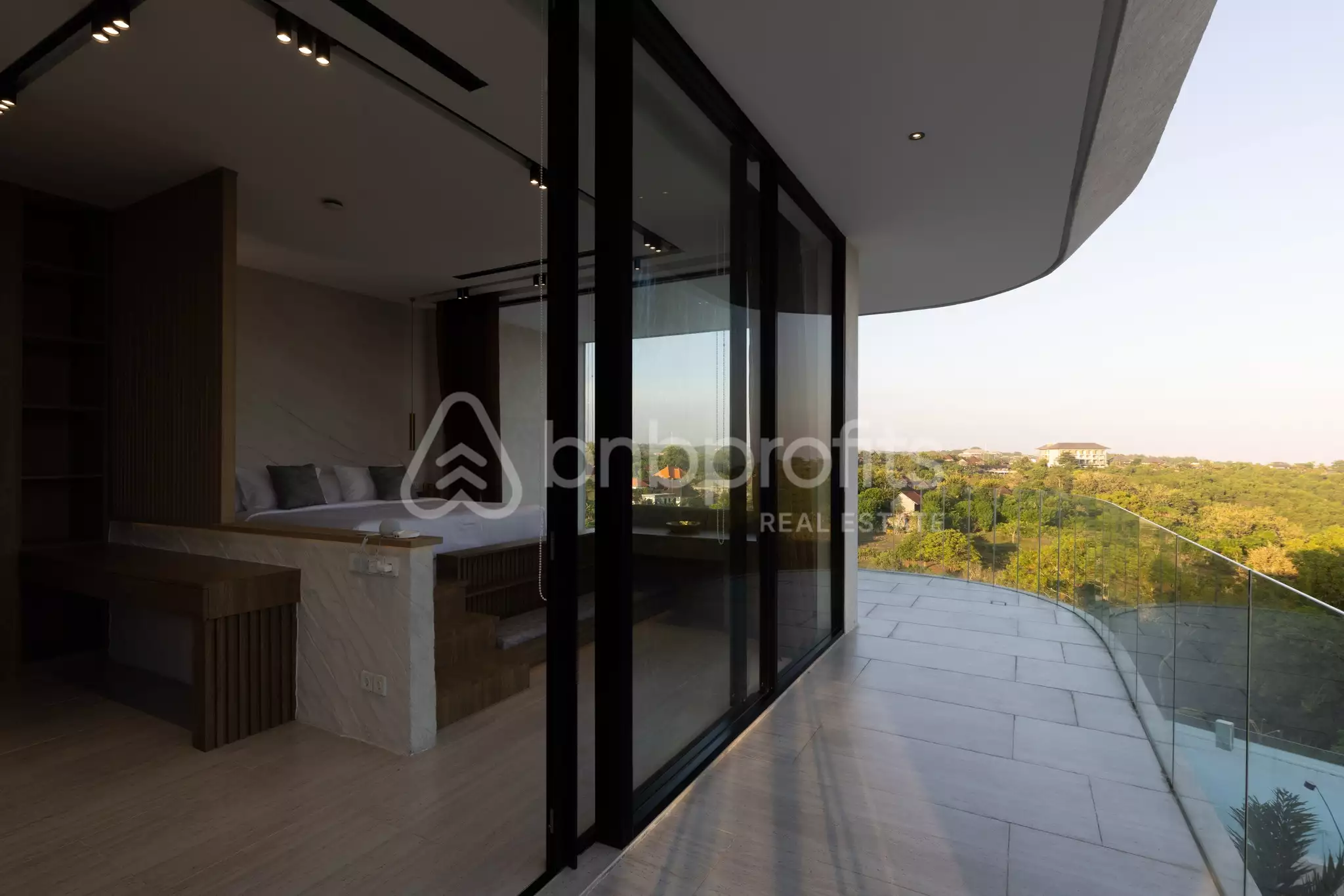 Villa 414m² in Indonesia, Bukit-Pecatu. Priced at 1800000$ rent photo-13