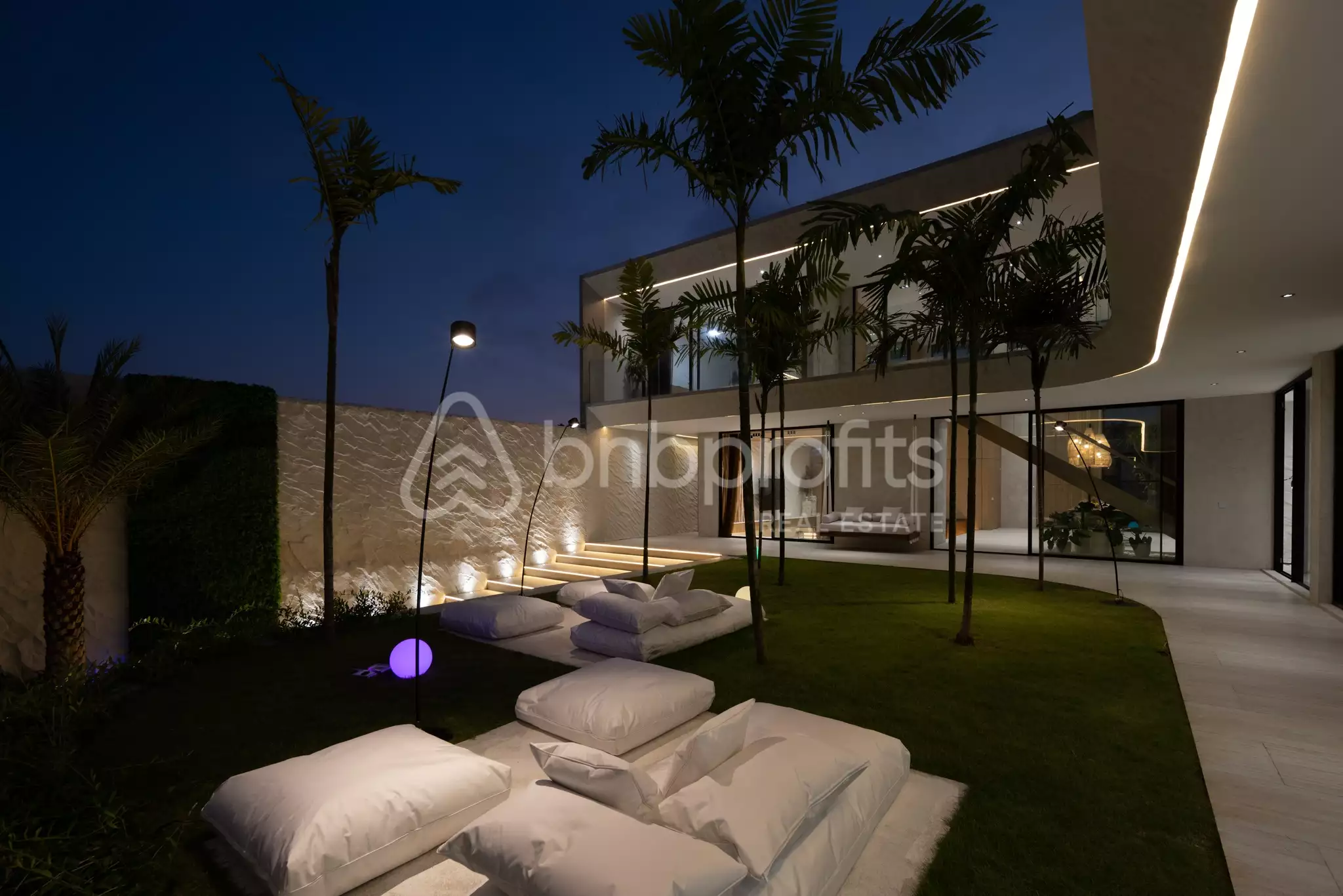 Villa 414m² in Indonesia, Bukit-Pecatu. Priced at 1800000$ rent photo-20