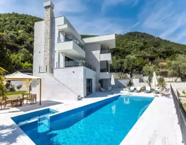 Купить villa в Montenegro 1300000€