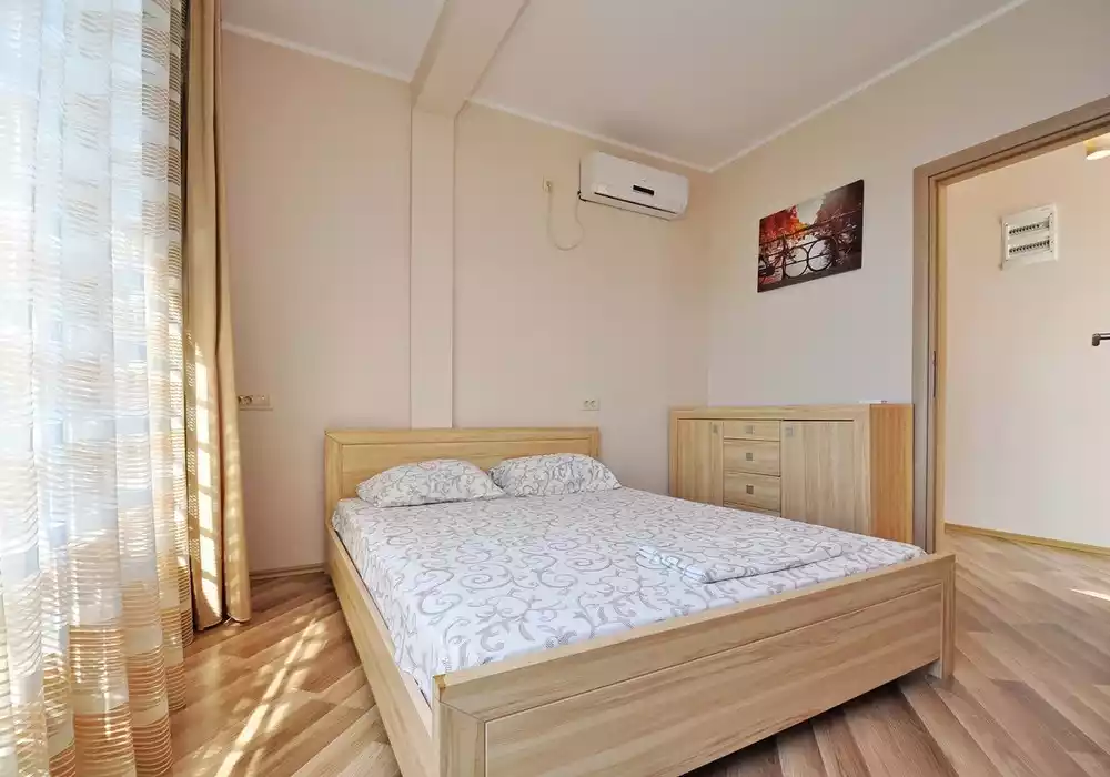 Villa 375m² in Montenegro, Dobrota. Priced at 290000€ rent photo-20