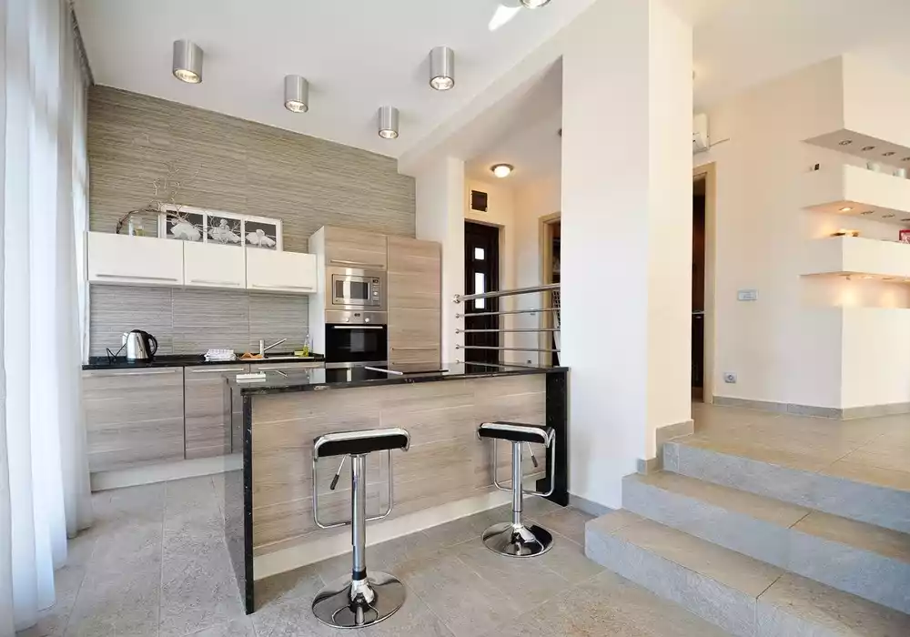 Villa 375m² in Montenegro, Dobrota. Priced at 290000€ rent photo-10