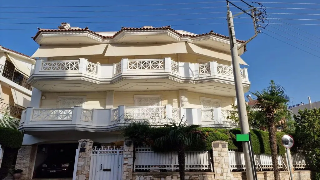 Villa 450m² in Greece, Glyfada. Priced at 1500000€ rent photo-1