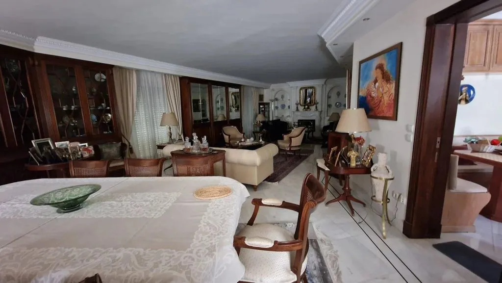 Villa 450m² in Greece, Glyfada. Priced at 1500000€ rent photo-6