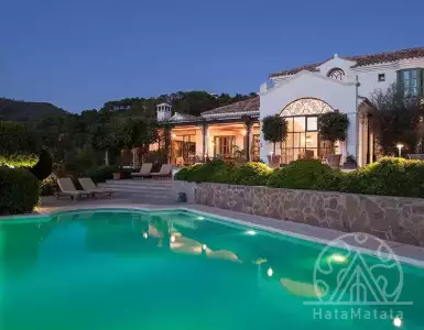 Арендовать villa в Spain 13650€