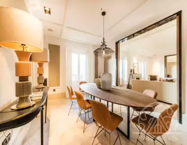 Buy in Spain for 5000000€