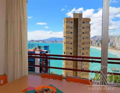 Buy in Spain for 150500€