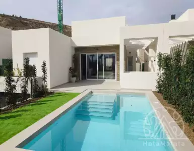 Buy in Spain for 549000€