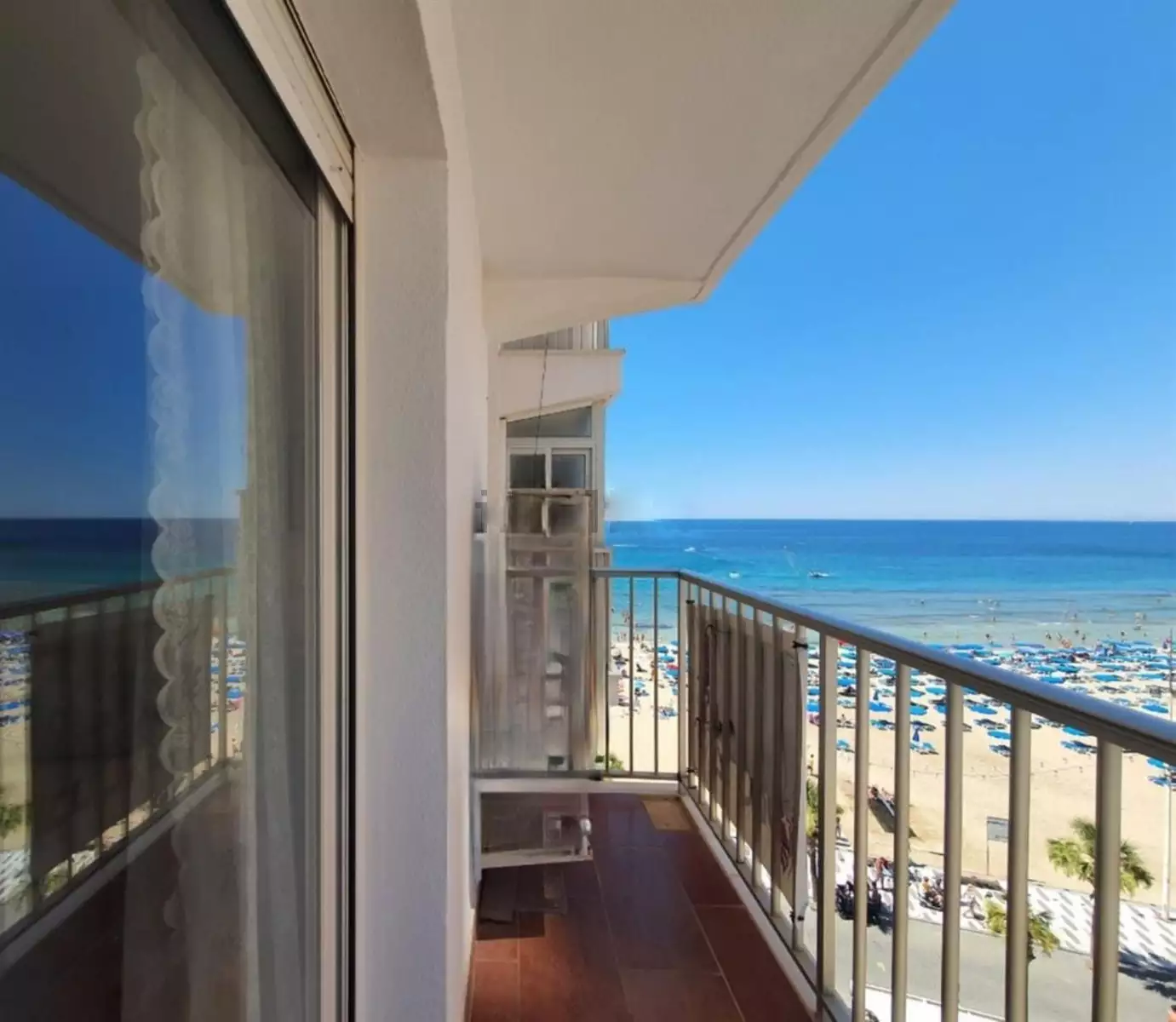 Flat 100m² in Spain, Benidorm. Priced at 265000€ rent photo-3