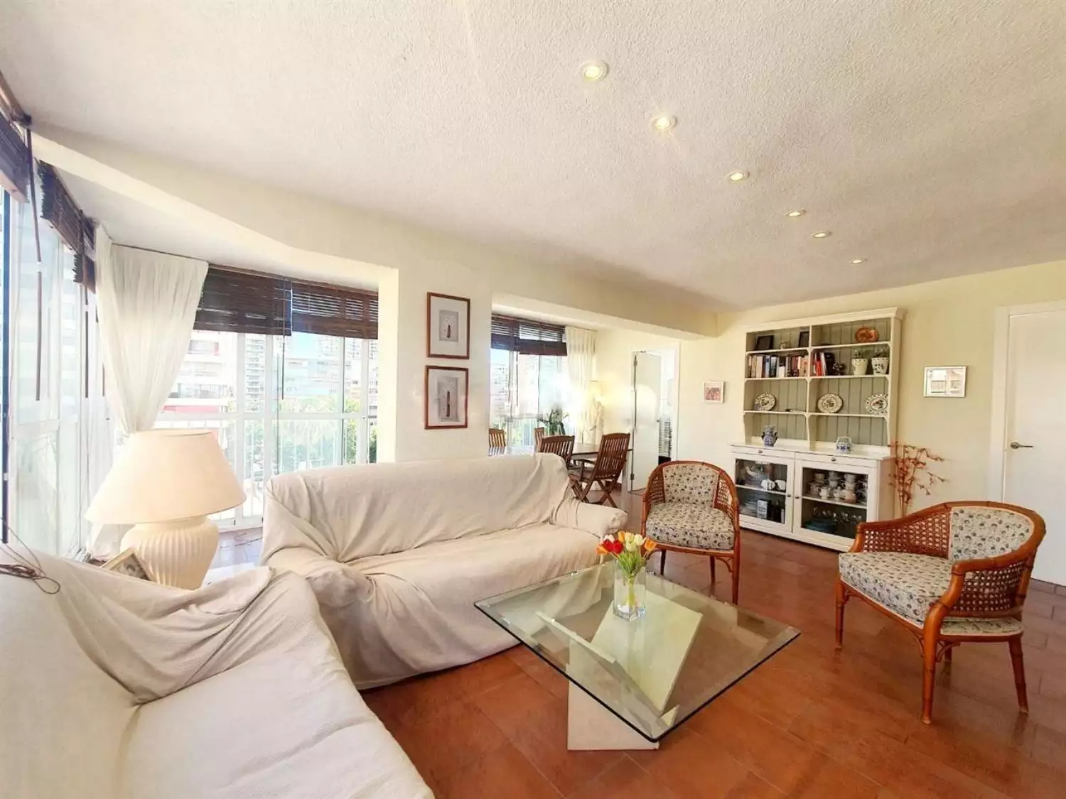 Flat 100m² in Spain, Benidorm. Priced at 265000€ rent photo-4