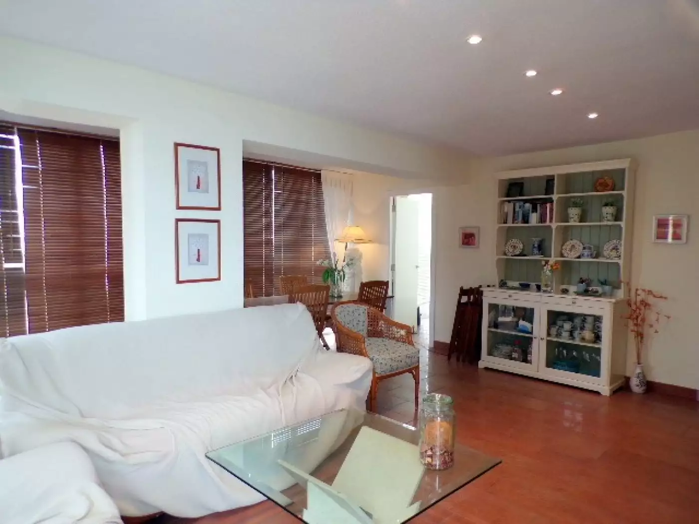 Flat 100m² in Spain, Benidorm. Priced at 265000€ rent photo-7