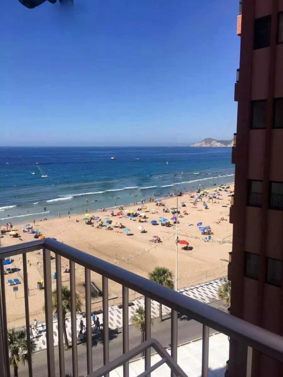 Flat 100m² in Spain, Benidorm. Priced at 265000€ rent photo-9