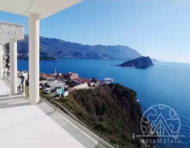 Buy in Montenegro for 255850€