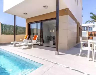 Buy in Spain for 225000€