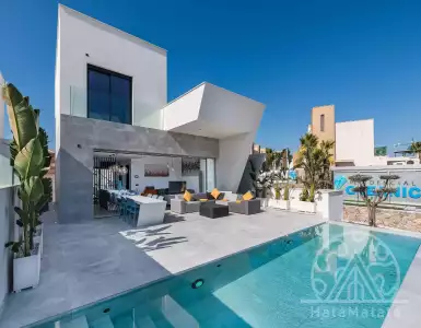 Buy in Spain for 475000€