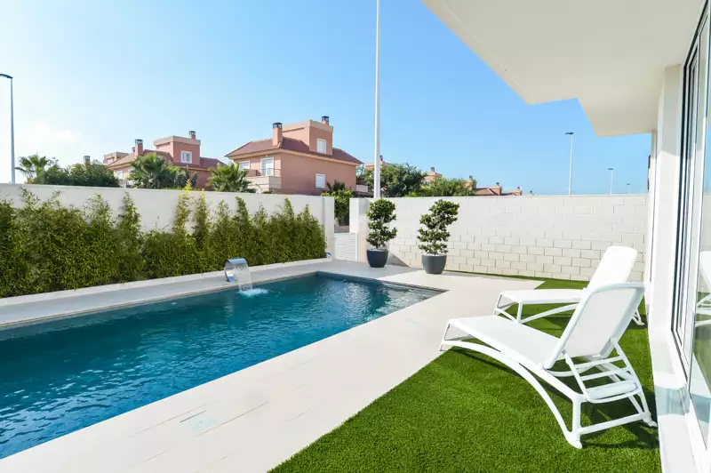 Villa 254m² in Spain, Arenales del Sol. Priced at 694000€ rent photo-1