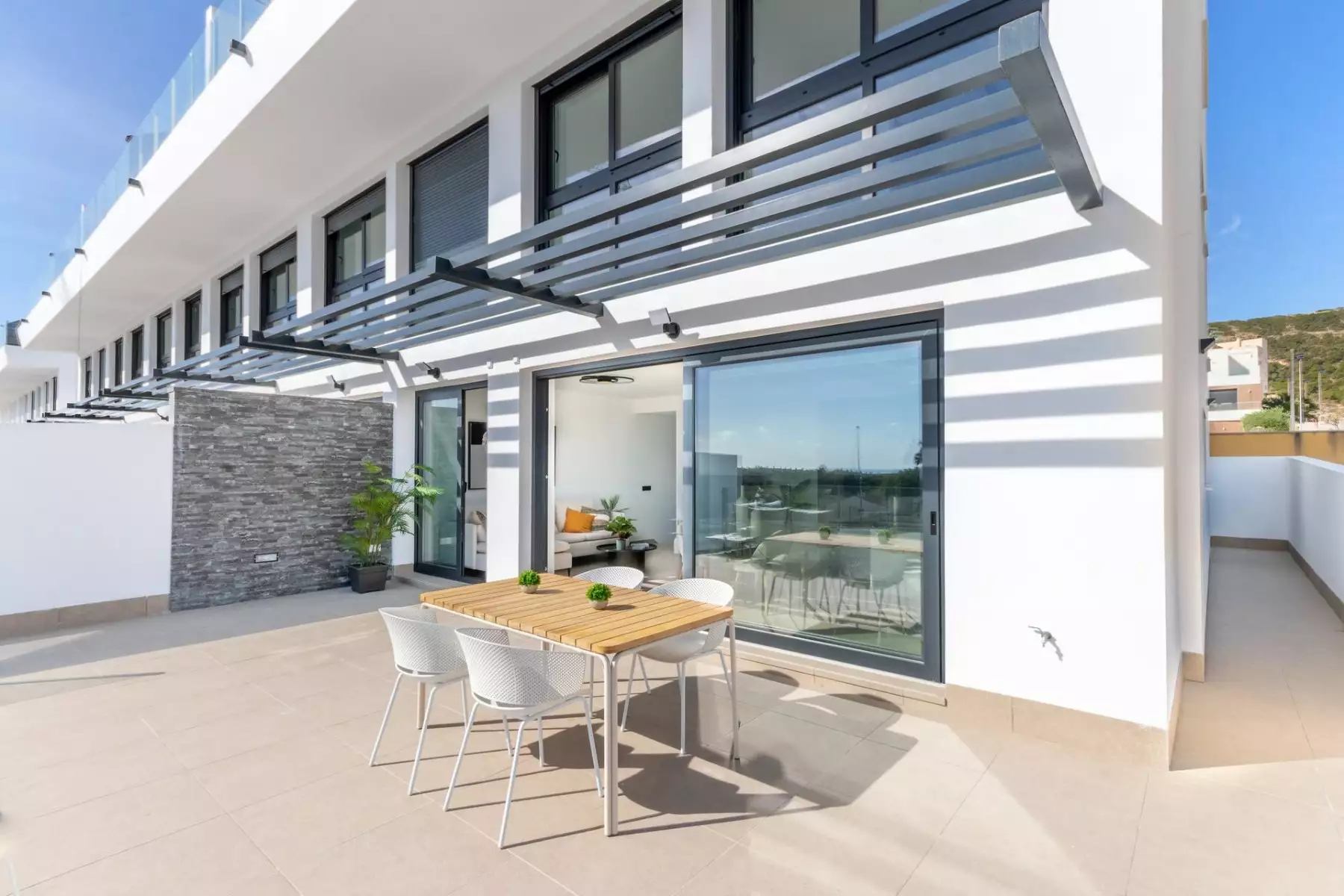 Townhouse 115m² in Spain, Guardamar del Segura. Priced at 378000€ rent photo-1