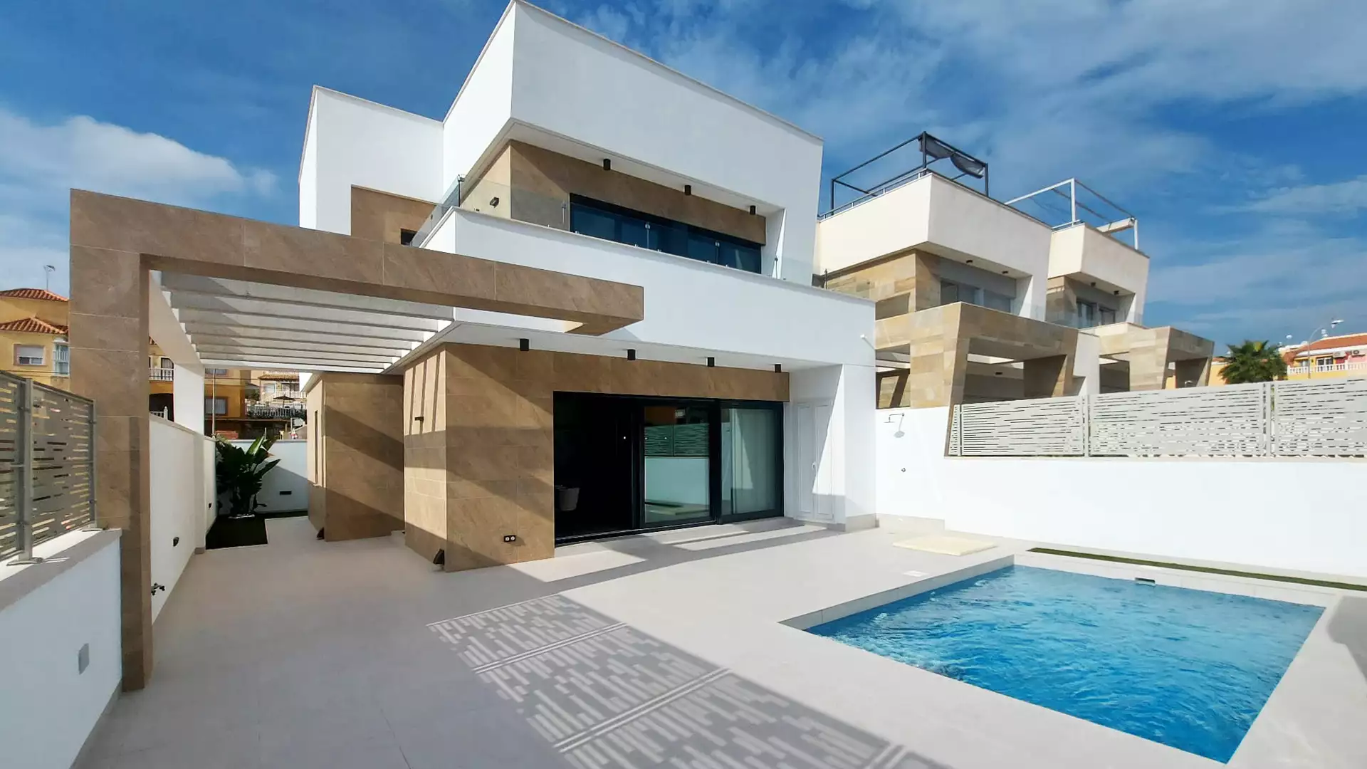 Villa 117m² in Spain, Williamartin. Priced at 399500€ rent photo-1