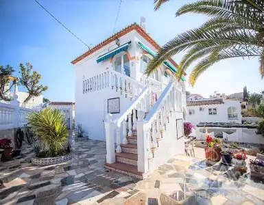 Buy in Spain for 350000€