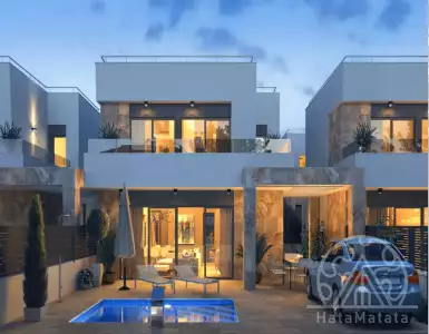 Buy in Spain for 389000€