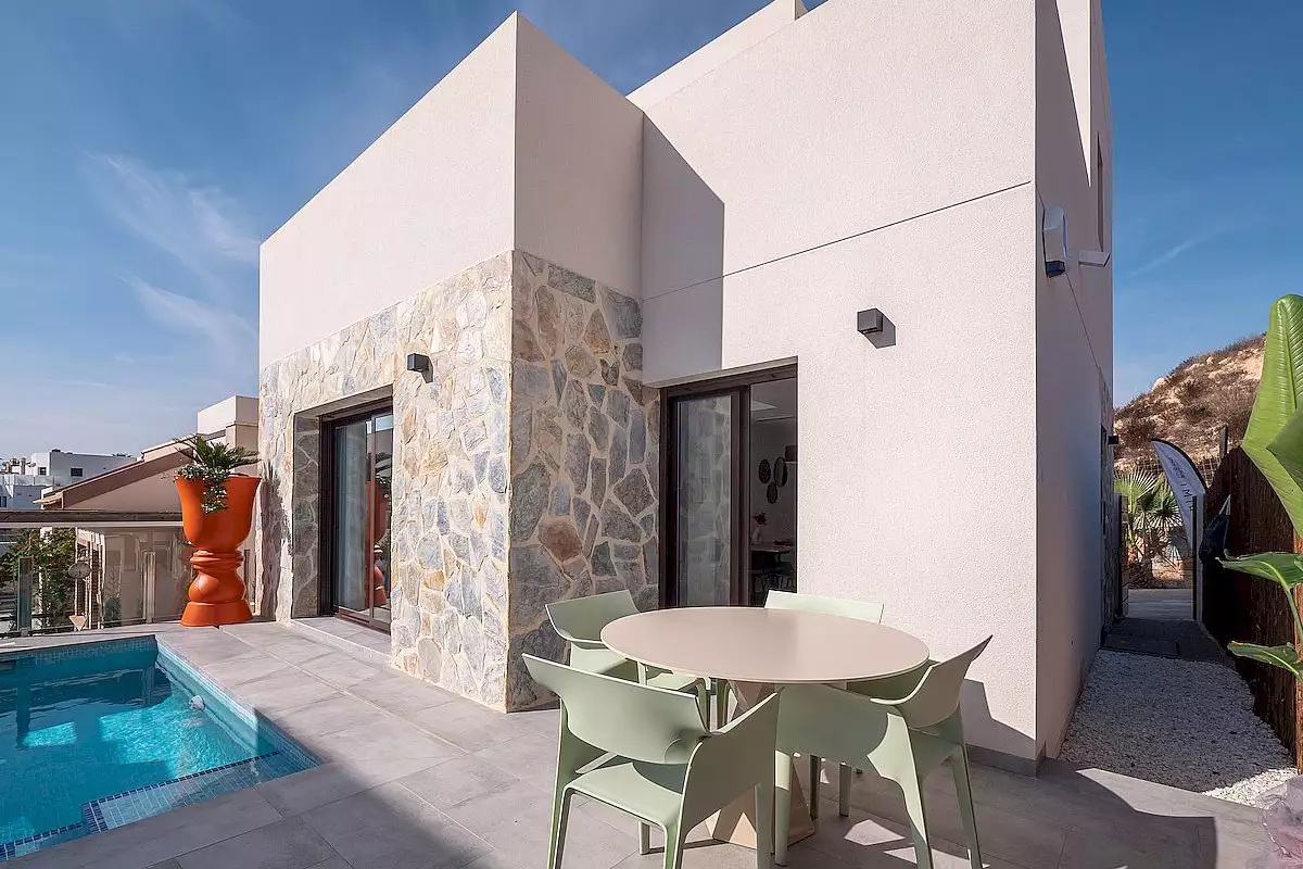 Villa 94m² in Spain, Williamartin. Priced at 297000€ rent photo-1