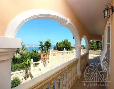 Buy in Spain for 569000€