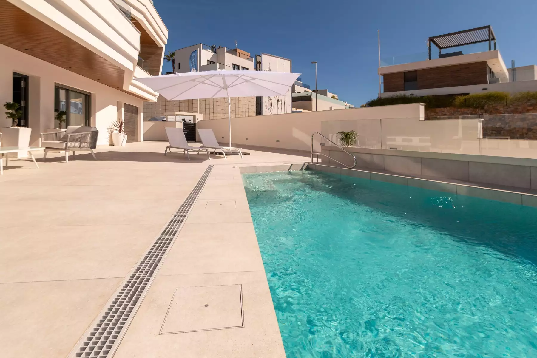 Villa 336m² in Spain, Deesa de Campoamor. Priced at 1430000€ rent photo-9