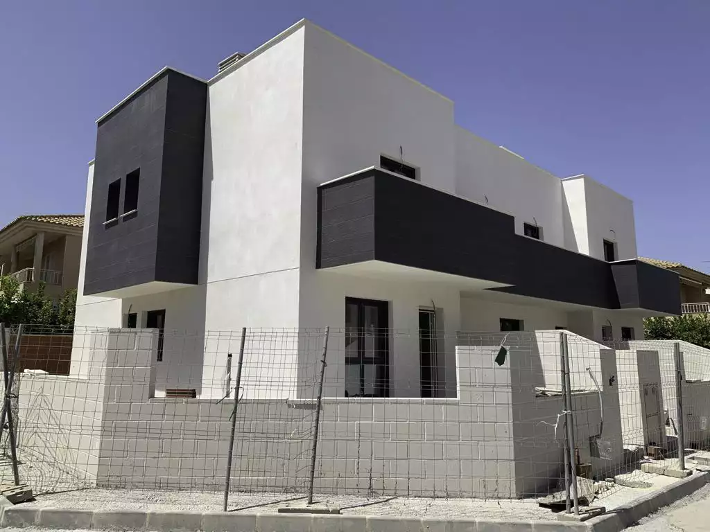 Townhouse 98m² in Spain, San Javier. Priced at 263000€ rent photo-1