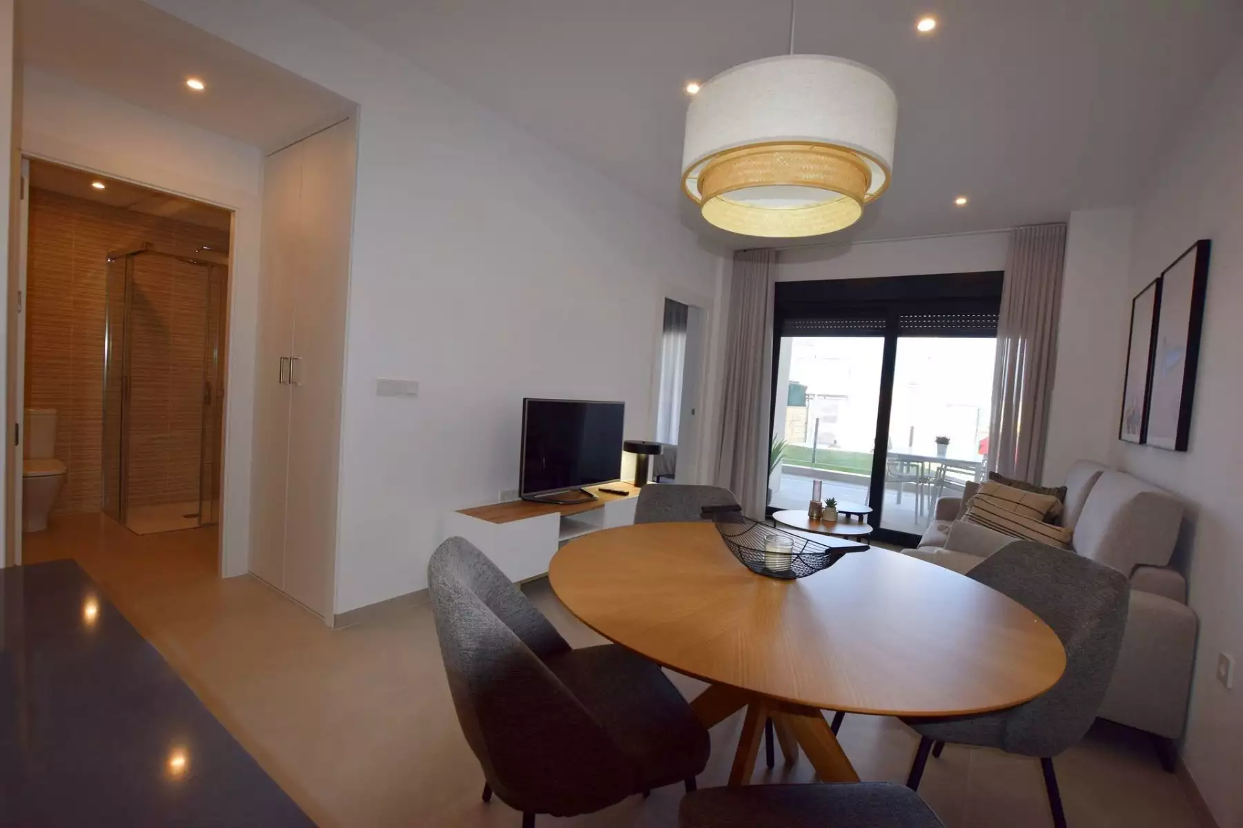 Flat 61m² in Spain, Torrevieja. Priced at 245000€ rent photo-5