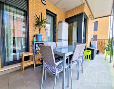 Buy in Spain for 424000€